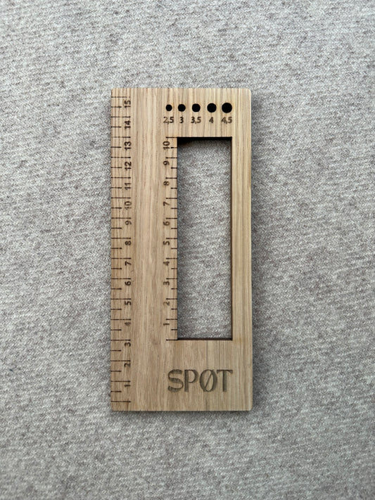 KNITTING GAUGE RULER